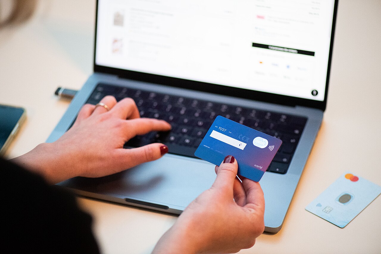 How to Tell a Real Tech Discount From a Fake One